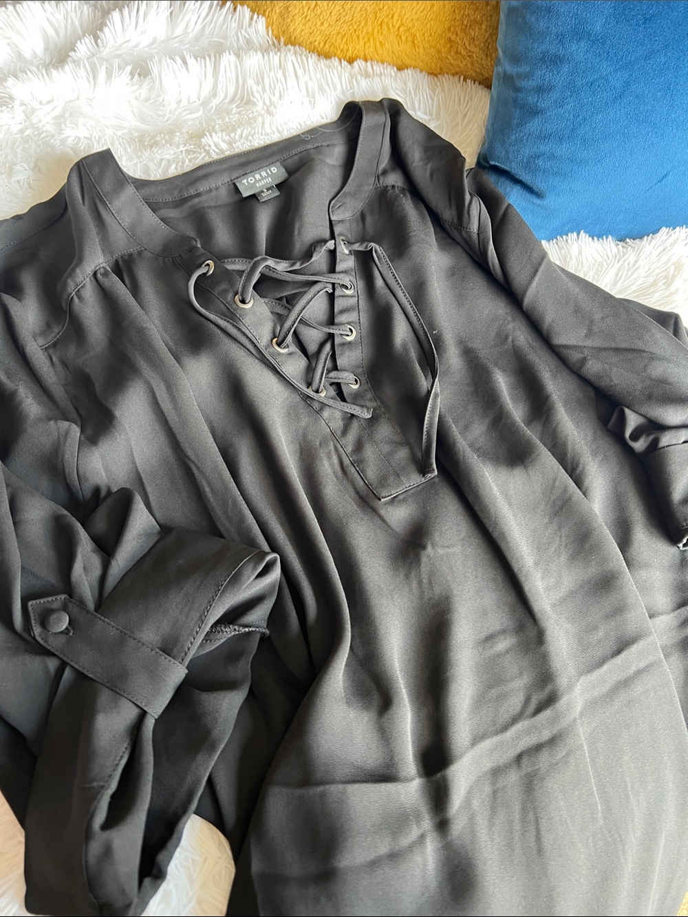 torrid Black Lace-Up V-Neck Peasant Blouse - Picture 1 of 4